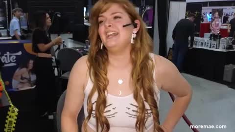   online show from 26, 10, 2025