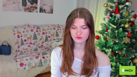 Snapshot of peach_mila chatting on 29, 12, 2024 your love online show from 29, 12, 2024
