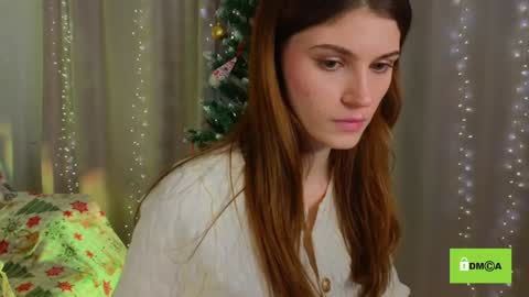 Snapshot of peach_mila chatting on 17, 1, 2025 your love online show from 17, 1, 2025