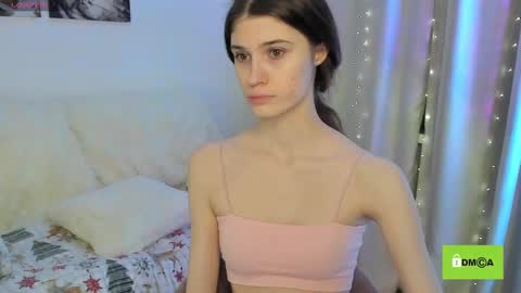 Snapshot of peach_mila chatting on 26, 1, 2025 your love online show from 26, 1, 2025