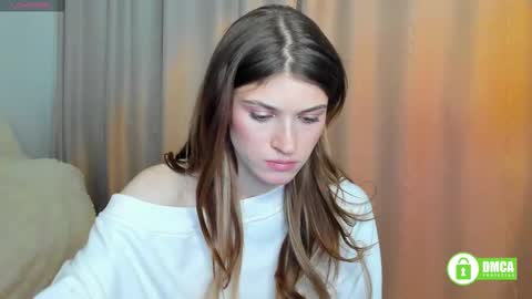 Snapshot of peach_mila chatting on 11, 3, 2025 your love online show from 11, 3, 2025