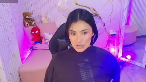 peachy_tay online show from 17, 5, 2026