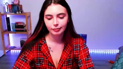 Peachy online show from 28, 9, 2025