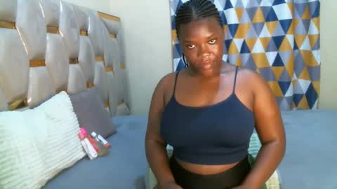 Snapshot of peachygirl255 chatting on 12, 4, 2026 Peachy online show from 12, 4, 2026