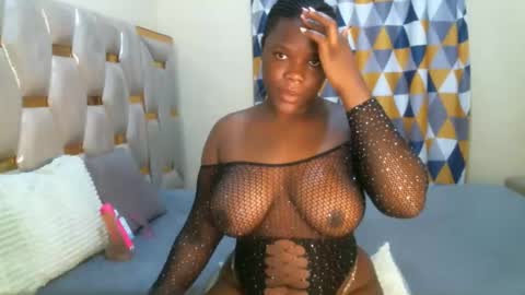 Snapshot of peachygirl255 chatting on 12, 5, 2026 Peachy online show from 12, 5, 2026