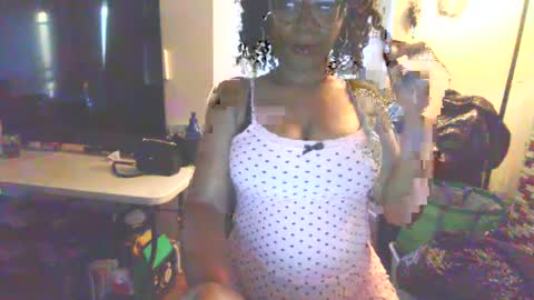 Snapshot of peachzdabody chatting on 28, 9, 2025 peachzdabody online show from 28, 9, 2025