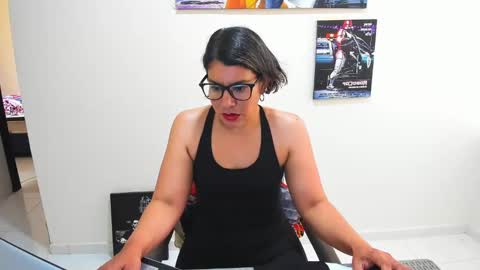 Tangerine Penaut online show from 28, 12, 2024