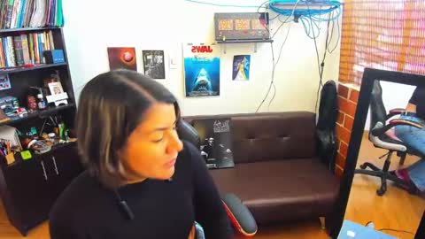 Tangerine Penaut online show from 12, 1, 2025
