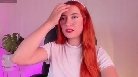 Snapshot of pear__moon chatting on 25, 9, 2025 LILLY online show from 25, 9, 2025