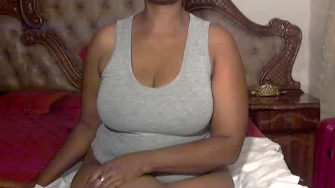 Snapshot of pearassmmm chatting on 17, 2, 2025 pearassmmm online show from 17, 2, 2025