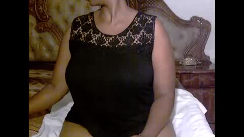 Snapshot of pearassmmm chatting on 2, 3, 2025 pearassmmm online show from 2, 3, 2025