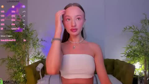 Sex Leah online show from 5, 6, 2026