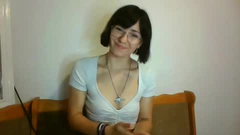 pearlgirl2006 online show from 19, 7, 2026