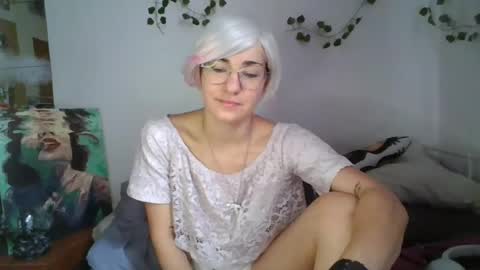 pearlgirl2006 online show from 24, 7, 2026
