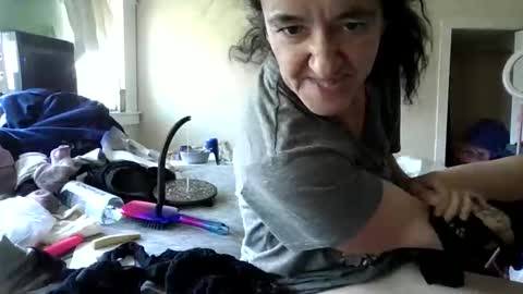 Snapshot of pebblezmeowkitty733247 chatting on 8, 5, 2026 pebblezmeowkitty online show from 8, 5, 2026