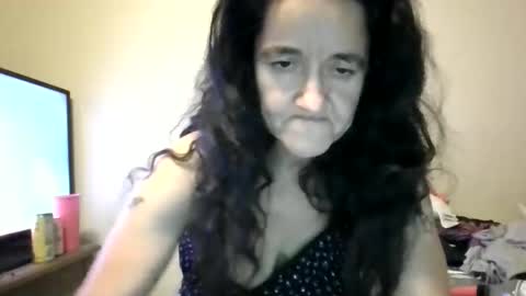 Snapshot of pebblezmeowkitty733247 chatting on 14, 5, 2026 pebblezmeowkitty online show from 14, 5, 2026