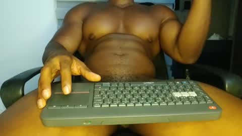 Snapshot of pecsblack888 chatting on 5, 12, 2024 pecsblack888 online show from 5, 12, 2024