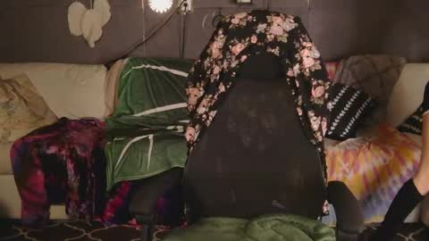 NEXT CHILL SESH  1130 930pm -ish PEEK online show from 12, 11, 2025