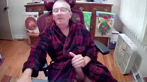 Snapshot of peepingmale chatting on 4, 10, 2025 peepingmale online show from 4, 10, 2025