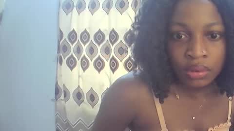 Snapshot of peetyface chatting on 13, 10, 2025 Lizzy online show from 13, 10, 2025