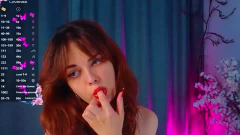 LisaDrako online show from 22, 9, 2025