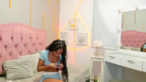 Snapshot of peneelopeecute chatting on 25, 6, 2026 peneelopeecute online show from 25, 6, 2026