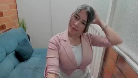 Penelope online show from 13, 5, 2026