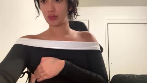 Snapshot of penelopeinwonderland chatting on 12, 11, 2025 penelopeinwonderland online show from 12, 11, 2025