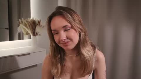 im Kira today is my 1st day here 3 online show from 15, 6, 2026