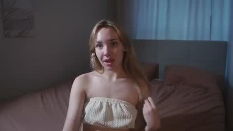 im Kira today is my 1st day here 3 online show from 30, 7, 2026