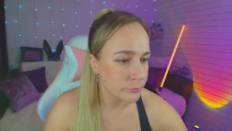 Snapshot of pepper_cat chatting on 10, 1, 2025 Dia online show from 10, 1, 2025