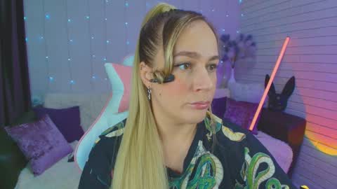 Snapshot of pepper_cat chatting on 2, 2, 2025 Dia online show from 2, 2, 2025