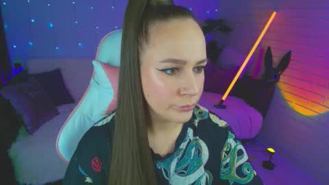 Snapshot of pepper_cat chatting on 13, 10, 2025 Dia online show from 13, 10, 2025