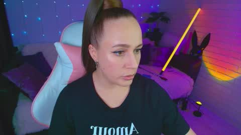 Dia  online show from 4, 12, 2025