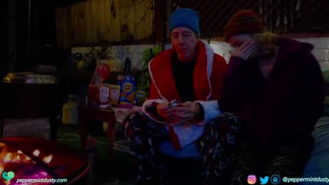 Snapshot of peppermintdusty chatting on 2, 1, 2025 Peppermint and Dusty online show from 2, 1, 2025