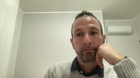 peppinslosqualo online show from 5, 1, 2025