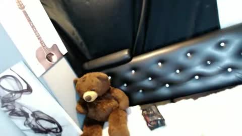 Snapshot of percycum_ chatting on 5, 4, 2026 call me percy online show from 5, 4, 2026