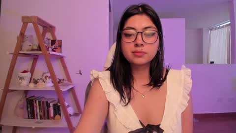 Sarah Ana Banana online show from 3, 2, 2025