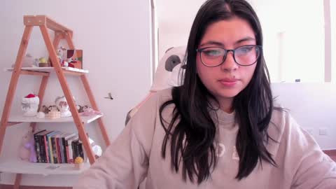 Sarah Ana Banana online show from 4, 2, 2025