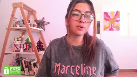 Sarah Ana Banana online show from 4, 12, 2025