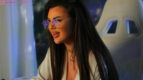 Dee online show from 18, 12, 2024