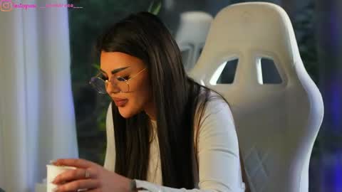 Dee online show from 23, 12, 2024