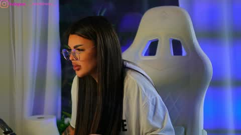 Dee online show from 20, 1, 2025