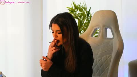 Dee online show from 20, 2, 2025