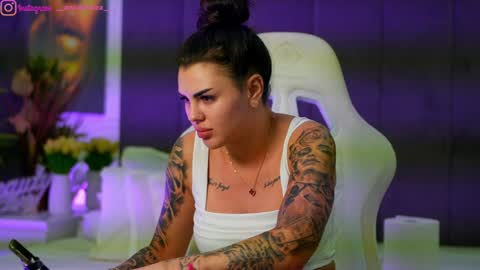 Dee online show from 25, 11, 2025