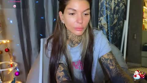 Snapshot of perfecttbaby77n chatting on 12, 1, 2026 Anna online show from 12, 1, 2026