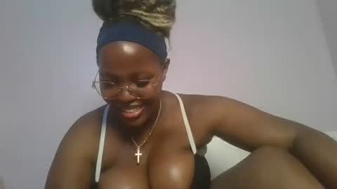 Snapshot of periwinkle20 chatting on 11, 1, 2026 Taurus online show from 11, 1, 2026