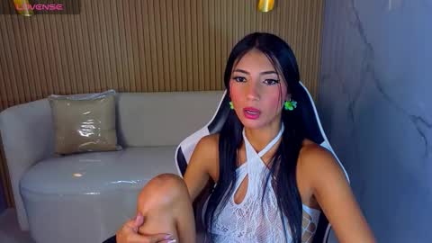perla_moon_tx online show from 2, 3, 2026