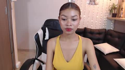 Perla online show from 17, 2, 2025