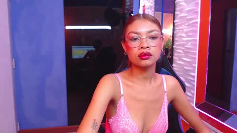 Perla online show from 28, 2, 2025